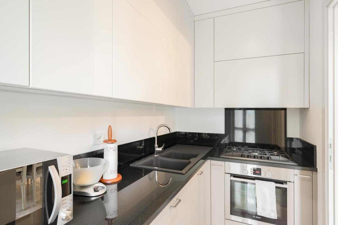 Residenza Al Vittoriale - By Host4U Apartamento Gardone Riviera Exterior foto