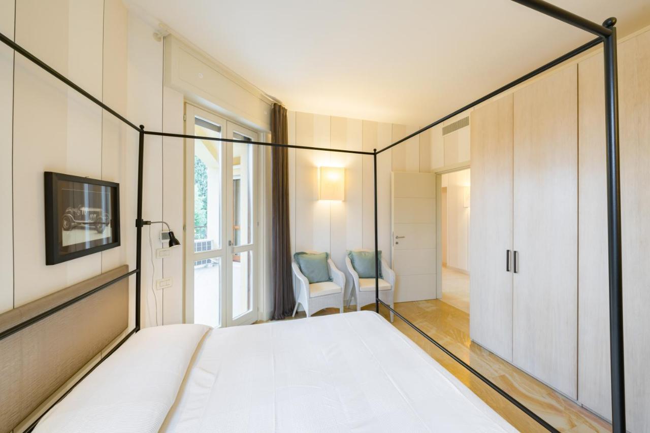 Residenza Al Vittoriale - By Host4U Apartamento Gardone Riviera Exterior foto